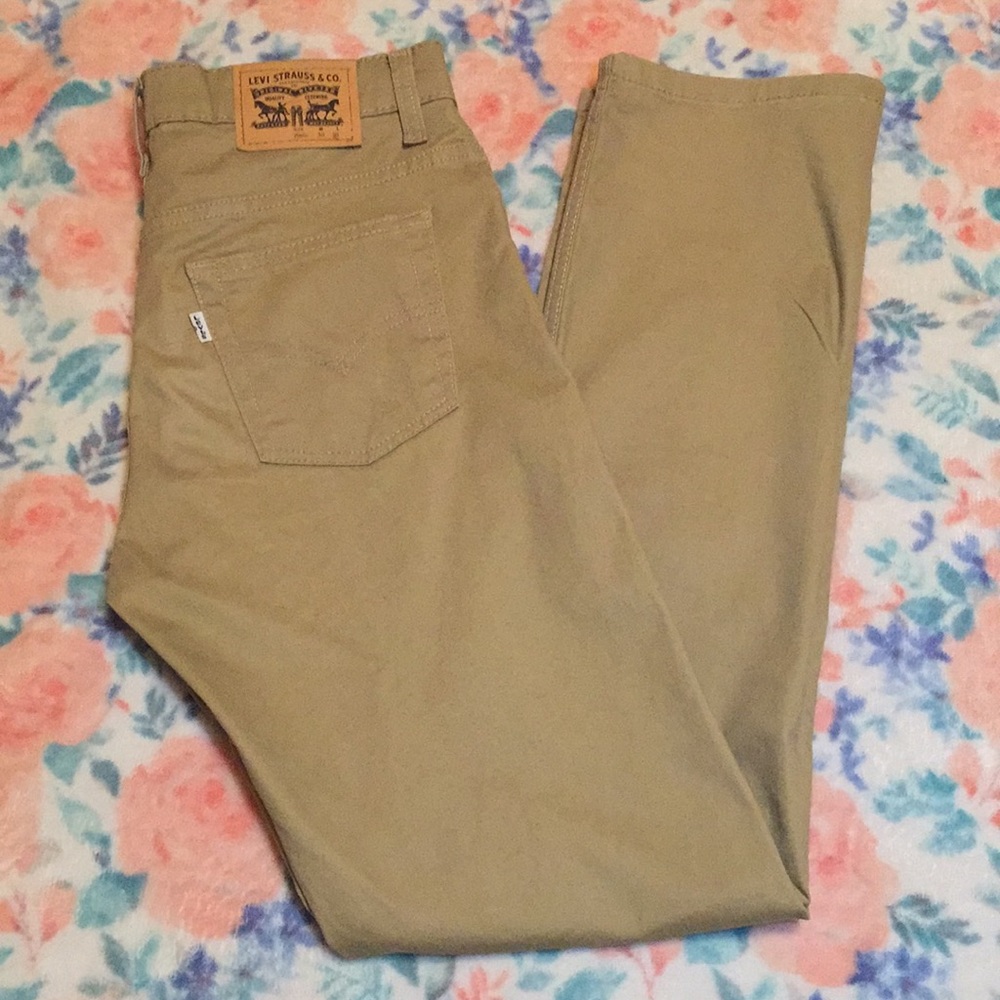 LEVI'S Khakis